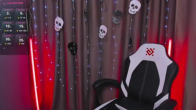 SolaZolas online show from October 2025 01:39:02 AM