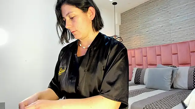 SarahDeyvis online show from February 2025 04:22:01 PM