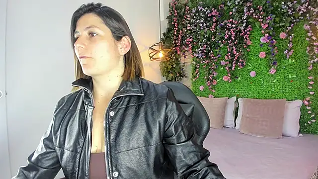 SarahDeyvis online show from February 2026 01:09:02 PM