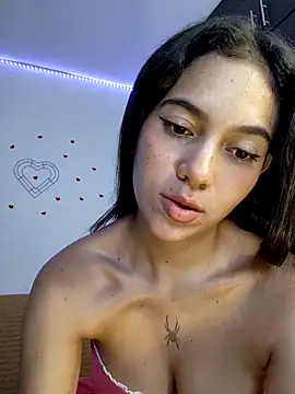 Snapshot of Sallye_ chatting on March 2025 04:40:02 AM Sallye  online show from March 2025 04:40:02 AM