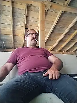 masculine bear daddy online show from June 2026 04:07:01 PM