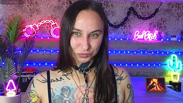 Snapshot of Cool_Freak_ chatting on May 2026 10:31:01 AM Cool Freak online show from May 2026 10:31:01 AM