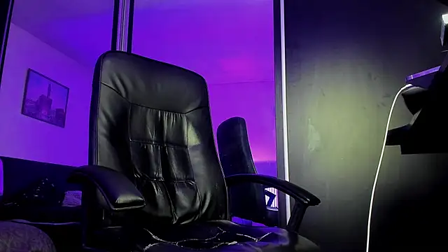 MichaelMasterss online show from February 2025 09:52:02 PM