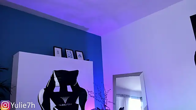  Jessy Moon  online show from September 2025 07:52:01 PM