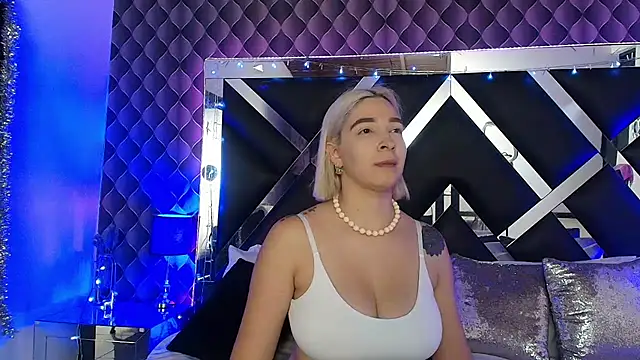 Snapshot of victoriaa_lee_ chatting on July 2026 07:08:02 PM victoriaa lee online show from July 2026 07:08:02 PM