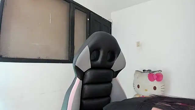 smile sweetpao online show from February 2025 10:25:01 PM