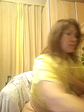 Snapshot of ROXOLANAA_SEXY chatting on January 2026 08:12:01 PM ROXOLANAA SEXY online show from January 2026 08:12:01 PM