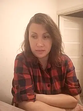 Snapshot of ROXOLANAA_SEXY chatting on February 2026 03:06:01 AM ROXOLANAA SEXY online show from February 2026 03:06:01 AM