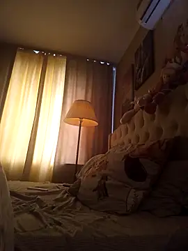 Snapshot of ROXOLANAA_SEXY chatting on March 2026 07:36:01 AM ROXOLANAA SEXY online show from March 2026 07:36:01 AM