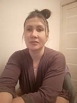 Snapshot of ROXOLANAA_SEXY chatting on March 2026 07:42:01 PM ROXOLANAA SEXY online show from March 2026 07:42:01 PM