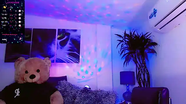 Snapshot of Sophiesweet5 chatting on April 2026 09:16:01 AM Sophiesweet5 online show from April 2026 09:16:01 AM