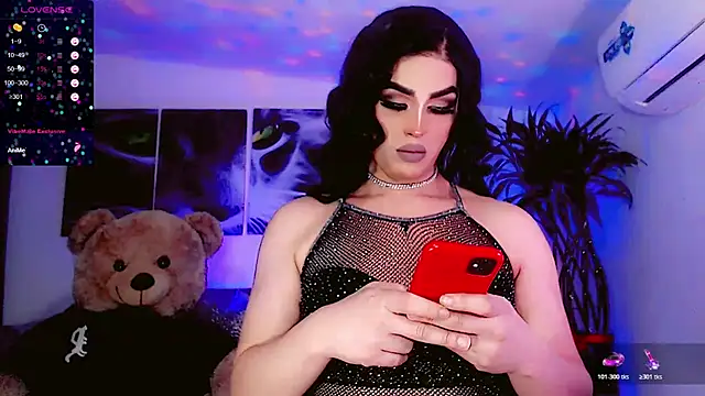 Snapshot of Sophiesweet5 chatting on April 2026 01:01:02 PM Sophiesweet5 online show from April 2026 01:01:02 PM