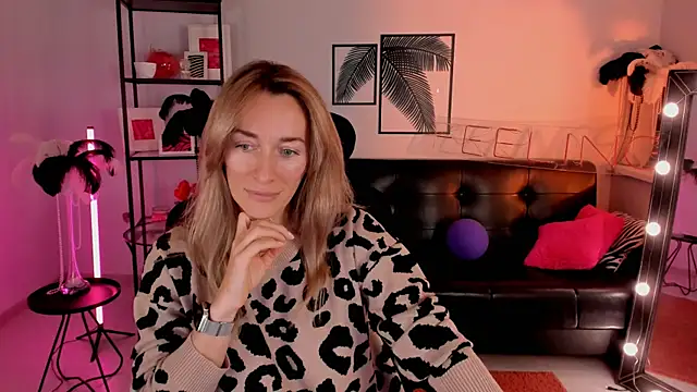 RebeccaMartinez online show from January 2025 08:36:01 AM