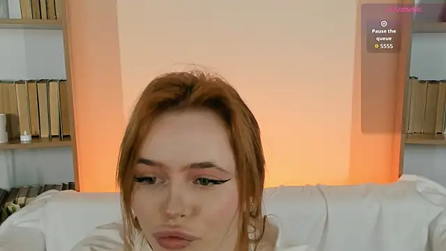 Phoenix Margo online show from November 2025 03:39:02 AM