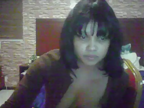Snapshot of Yolisa4544 chatting on July 2026 03:33:02 AM Yolisa4544 online show from July 2026 03:33:02 AM