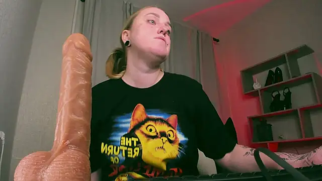 Frau  Lilith online show from January 2025 08:28:01 PM