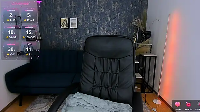 Snapshot of JeannieFox_ chatting on December 2024 05:16:01 AM JeannieFox online show from December 2024 05:16:01 AM