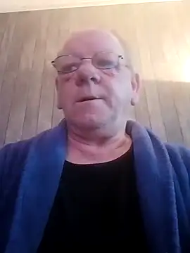 Kuschelb online show from April 2026 05:57:02 AM