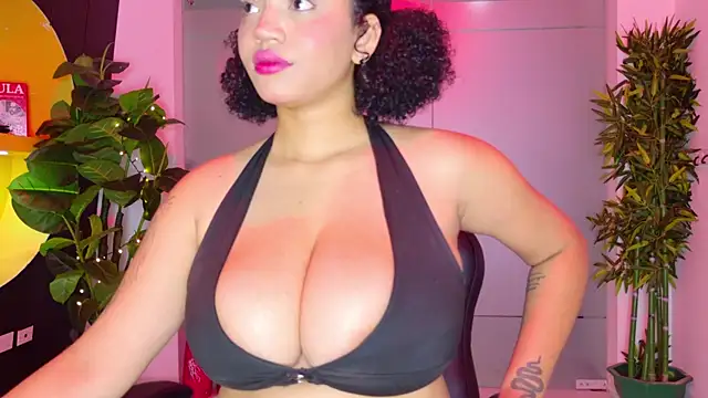 MalaikaBrown online show from November 2025 12:19:02 PM