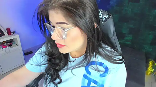 Snapshot of BellaFlaming chatting on January 2025 10:48:01 AM BellaFlaming online show from January 2025 10:48:01 AM