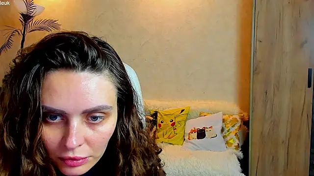 mia grantes online show from October 2025 05:32:01 PM