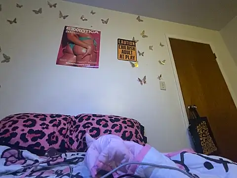 Iceblanca online show from March 2026 04:28:02 AM