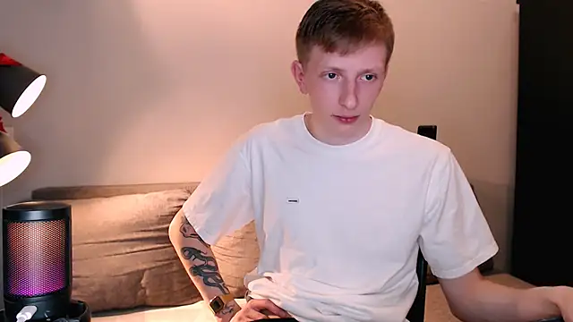 juliaanddima online show from December 2025 09:09:02 PM