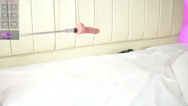 caroline adams  online show from March 2025 03:13:01 AM