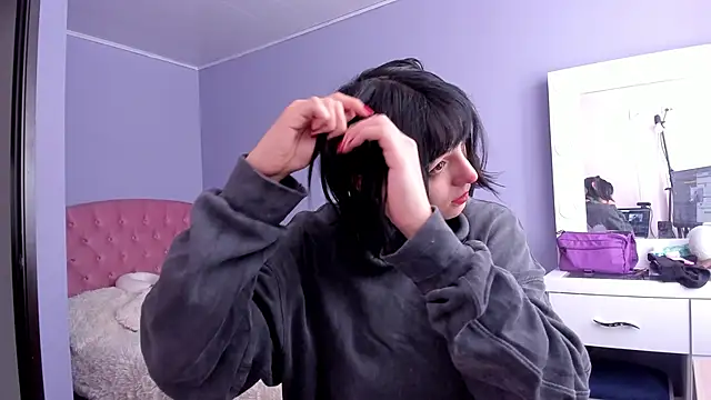 Room312  online show from December 2024 05:43:01 PM