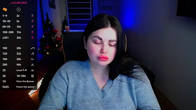 Snapshot of Emily_Mo chatting on December 2024 06:40:01 AM Emily Mo online show from December 2024 06:40:01 AM