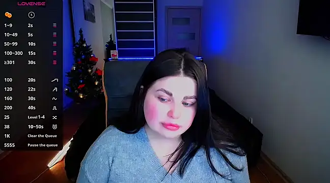 Snapshot of Emily_Mo chatting on December 2024 09:45:02 AM Emily Mo online show from December 2024 09:45:02 AM