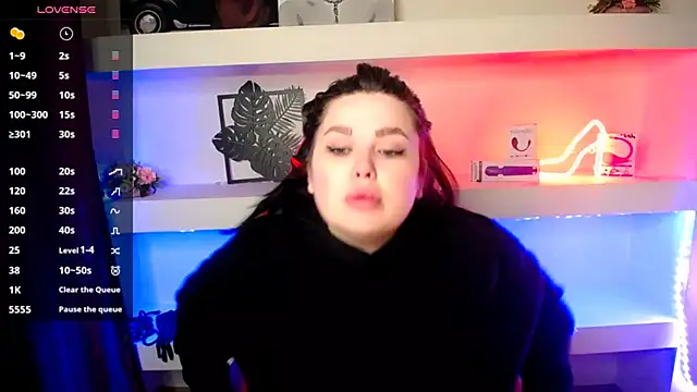 Snapshot of Emily_Mo chatting on January 2025 06:24:01 AM Emily Mo online show from January 2025 06:24:01 AM