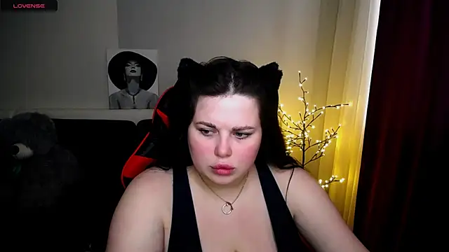 Snapshot of Emily_Mo chatting on February 2025 12:40:01 PM Emily Mo online show from February 2025 12:40:01 PM