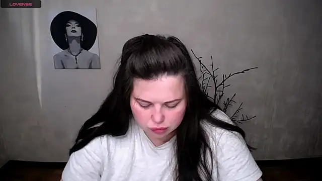 Snapshot of Emily_Mo chatting on September 2025 05:40:01 AM Emily Mo online show from September 2025 05:40:01 AM