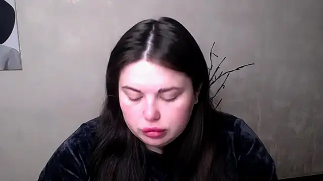Snapshot of Emily_Mo chatting on September 2025 05:34:02 AM Emily Mo online show from September 2025 05:34:02 AM