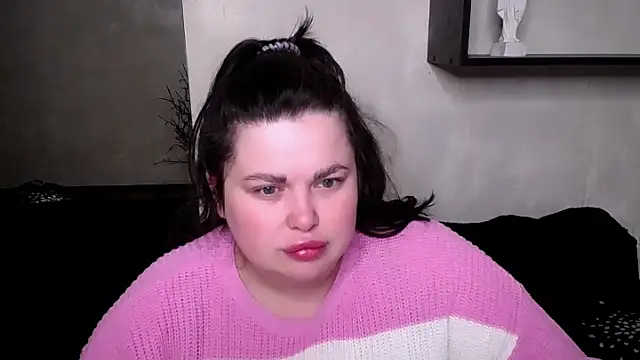 Emily Mo online show from October 2025 05:41:01 AM