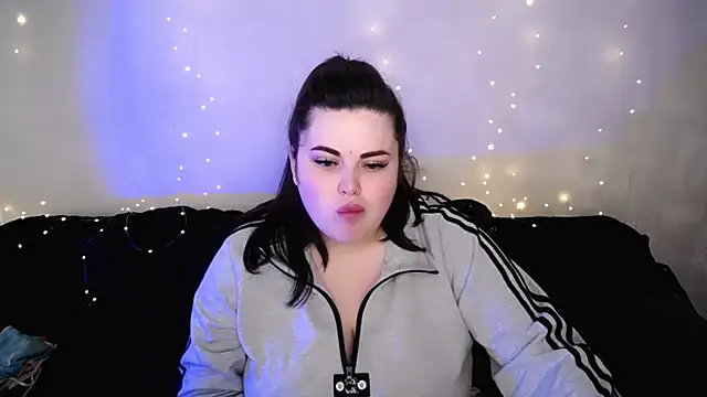 Emily Mo online show from March 2026 06:42:01 AM