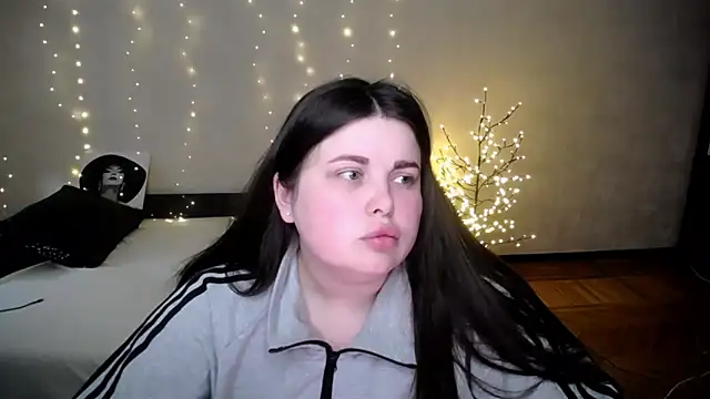 Emily Mo online show from April 2026 09:24:02 AM