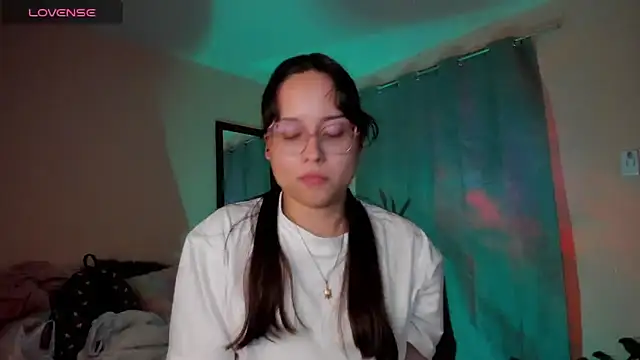 shantalc3rezo online show from February 2026 09:27:01 PM