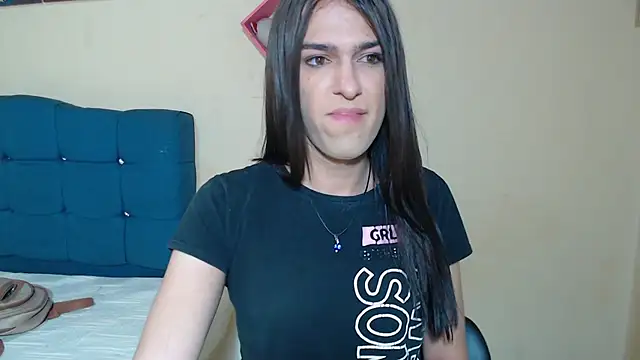 sweet1Girl online show from December 2025 12:05:01 AM