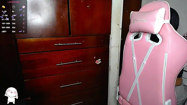 Snapshot of eva_six chatting on December 2024 08:44:01 PM eva six online show from December 2024 08:44:01 PM