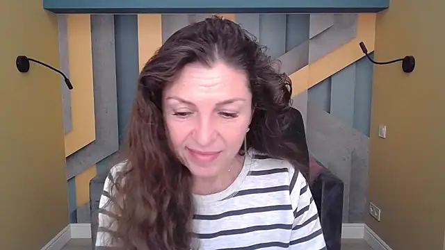 EllaLong online show from October 2025 12:28:02 PM