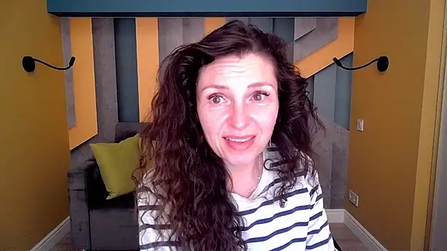 EllaLong online show from March 2026 12:27:01 PM