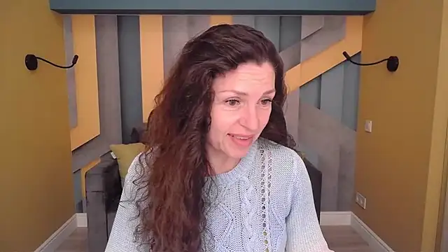 EllaLong online show from April 2026 11:42:01 AM