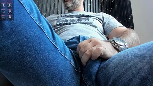 Snapshot of Maxi_TheBigDaddy chatting on July 2026 03:21:02 PM Maxi TheBigDaddy online show from July 2026 03:21:02 PM