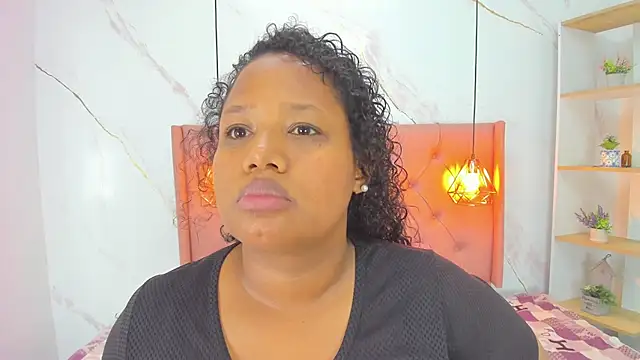 Belle Brunette online show from December 2025 08:49:02 PM