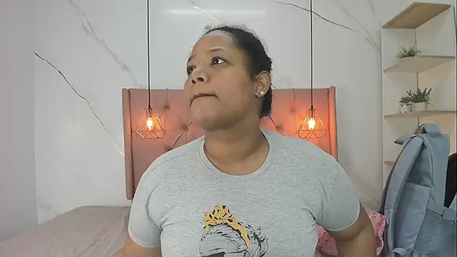 Snapshot of Belle_Brunette chatting on July 2026 11:58:02 AM Belle Brunette online show from July 2026 11:58:02 AM