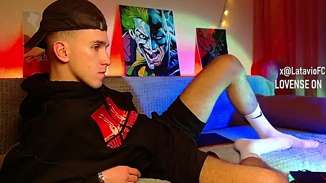 Snapshot of Midnighter_ chatting on January 2025 06:39:01 PM Midnighter  online show from January 2025 06:39:01 PM