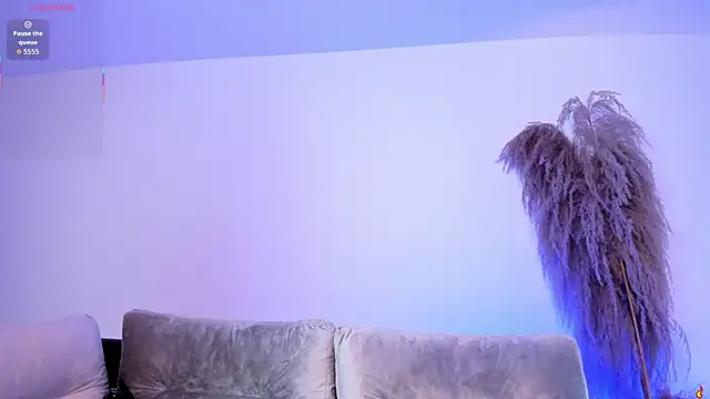 charlottewhitte online show from November 2025 01:15:02 PM