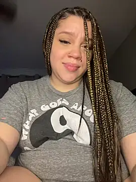 Snapshot of QueenNuttCollector chatting on January 2025 10:44:02 PM QueenNuttCollector online show from January 2025 10:44:02 PM
